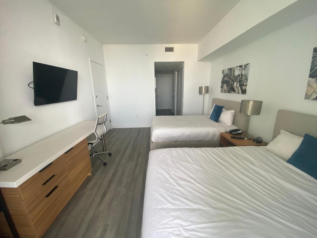 Beachy Vibes Studio, 2 Full Beds, Near Everything -30b *